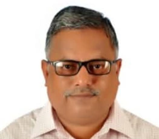 ஊடகவியலாளர் முதுவை ஹிதாயத்துக்கு அமீரக அரசு கோல்டன் விசா வழங்கியது